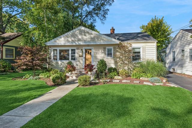 738 Pleasant Ave, Glen Ellyn, IL 60137
