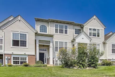 3006 Concord Ln, Wadsworth, IL 60083