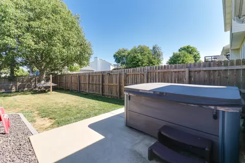 2756 Arrowhead Dr, Bloomington, IL 61704 photo 32
