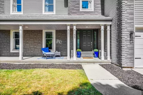 Exterior - 35 Chiswick Cir, Bloomington, IL 61704 photo 5 of 9