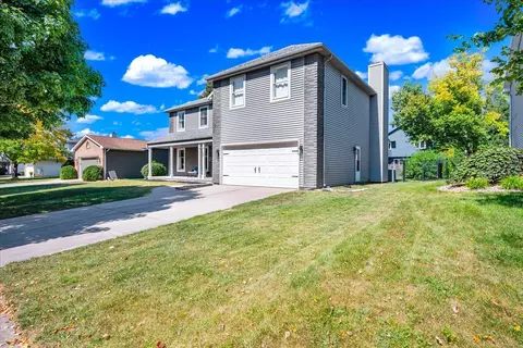 Exterior - 35 Chiswick Cir, Bloomington, IL 61704 photo 8 of 9