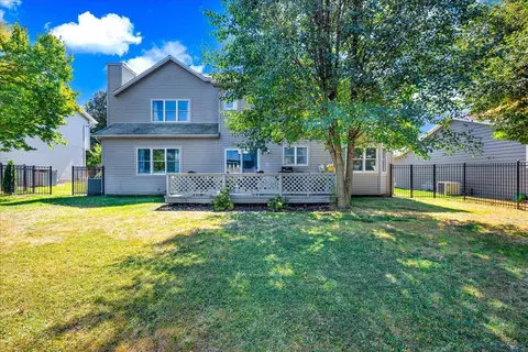 Exterior - 35 Chiswick Cir, Bloomington, IL 61704 photo 4 of 9