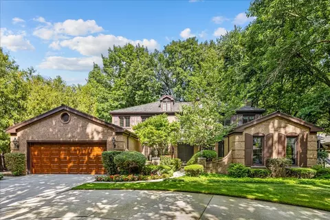 1985 Clavey Rd, Highland Park, IL 60035