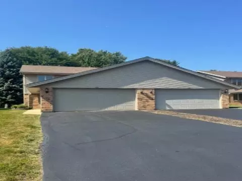 724 Tulip Ln #724, Rockford, IL 61107