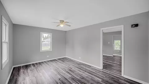 Living - 16219 Turner Ave, Markham, IL 60428 photo 2 of 7