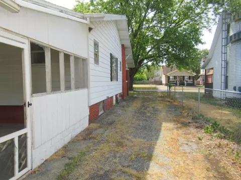 2808 Prairie Ave, Mattoon, IL 61938 photo 10