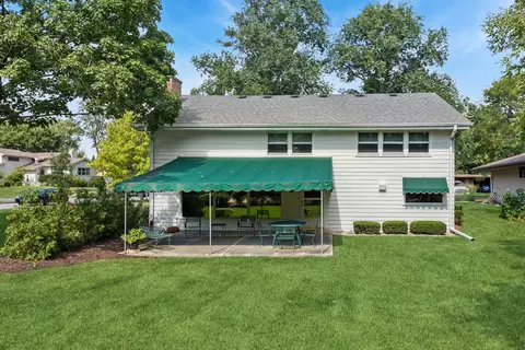 Exterior - 104 Elm St, Wheaton, IL 60189 photo 4 of 5