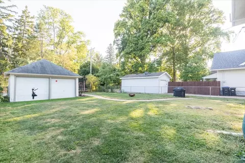 2009 E Taylor St, Bloomington, IL 61701 photo 42
