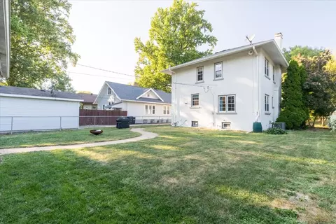2009 E Taylor St, Bloomington, IL 61701 photo 40