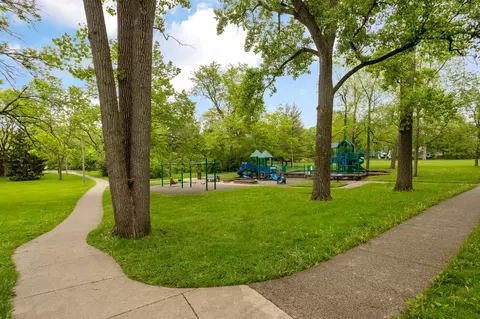Exterior - 1255 Tinker Way, Glenview, IL 60025 photo 9 of 10