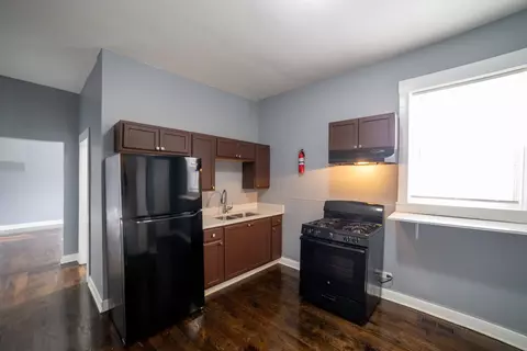 Kitchen - 5920 S Princeton Ave, Chicago, IL 60621 photo 2 of 2