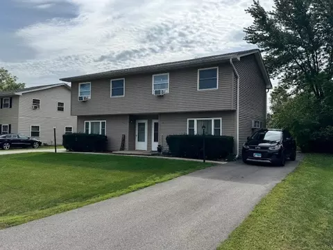 11-13 W Anchor Rd, Oswego, IL 60543