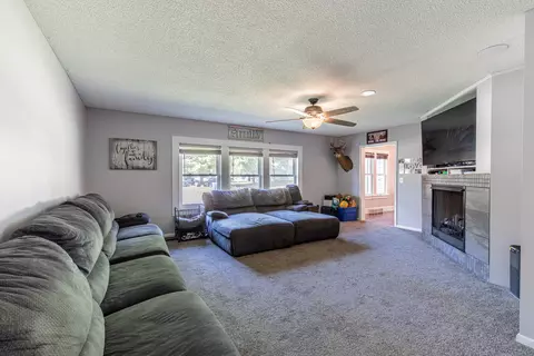 425 E Main St, Wyanet, IL 61379 photo 10