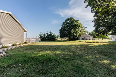 425 E Main St, Wyanet, IL 61379 photo 38