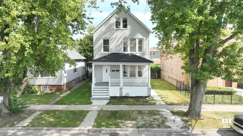 8645 S Essex Ave, Chicago, IL 60617