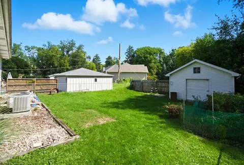 Exterior - 10304 Wilmette Ave, Algonquin, IL 60102 photo 8 of 8