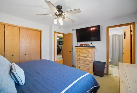 Bedroom - 10304 Wilmette Ave, Algonquin, IL 60102 photo 2 of 7