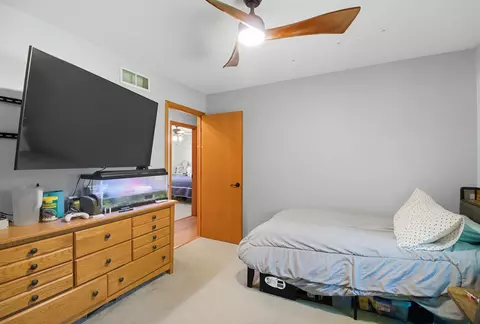 Bedroom - 10304 Wilmette Ave, Algonquin, IL 60102 photo 7 of 7
