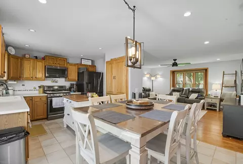 Other - 10304 Wilmette Ave, Algonquin, IL 60102 photo 3 of 6