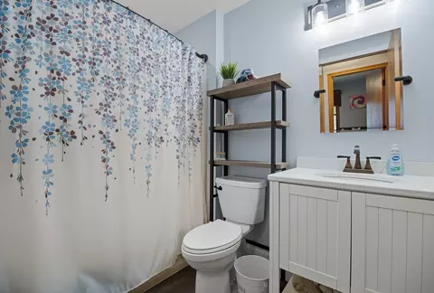 Bath - 10304 Wilmette Ave, Algonquin, IL 60102 photo 1 of 3