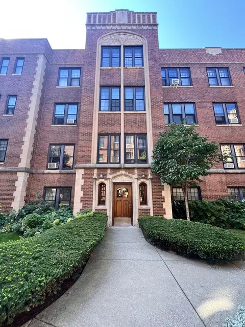 Exterior - 1352 E Madison Park #2, Chicago, IL 60615 photo 2 of 2