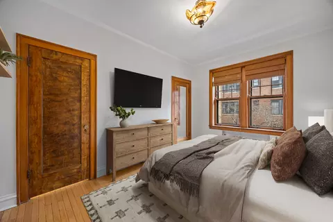 Bedroom - 1352 E Madison Park #2, Chicago, IL 60615 photo 1 of 4