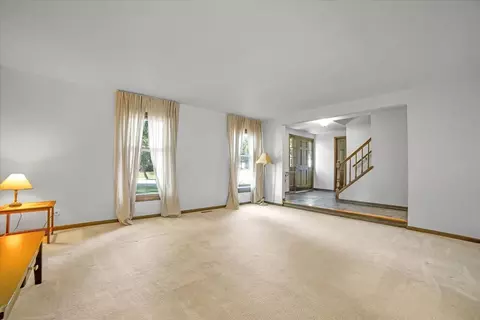 2604 Mill Creek Ln, Rolling Meadows, IL 60008 photo 7