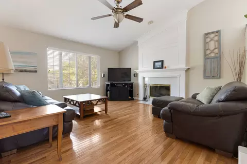 Living - 6 Fieldcrest Ct, Algonquin, IL 60102 photo 1 of 1