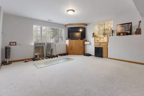 Other - 6 Fieldcrest Ct, Algonquin, IL 60102 photo 6 of 9