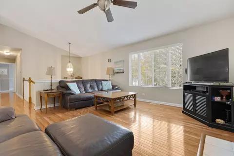 Other - 6 Fieldcrest Ct, Algonquin, IL 60102 photo 1 of 9