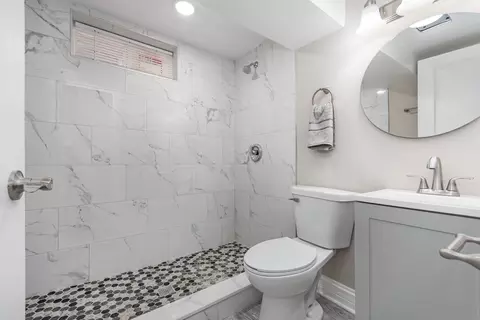 Bath - Undisclosed, Chicago, IL 60628 photo 2 of 2