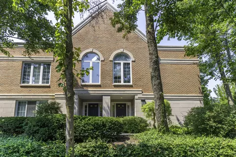 Exterior - 111 E Laurel Ave, Lake Forest, IL 60045 photo 2 of 4