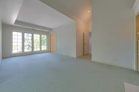 Bedroom - 111 E Laurel Ave, Lake Forest, IL 60045 photo 2 of 4