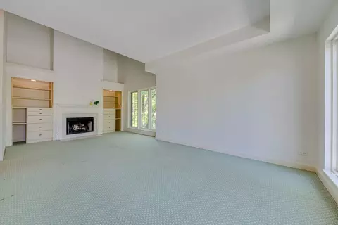 Living - 111 E Laurel Ave, Lake Forest, IL 60045 photo 10 of 10