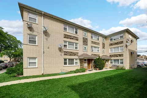 3111 N Nashville Ave #1E, Chicago, IL 60634