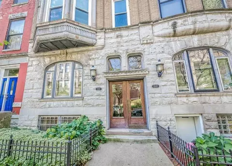 1041 W Belden Ave #2D, Chicago, IL 60614