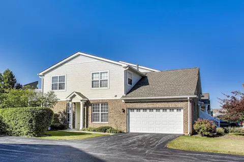 2641 Christie Dr #6-1, Algonquin, IL 60102