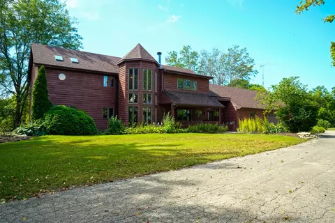 10175 Brown Rd, Morris, IL 60450