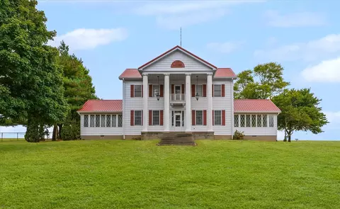 2550 E County Road 1375 Rd, Newman, IL 61942