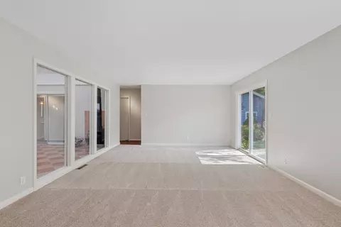 Living - 1215 Constellation Dr, Aurora, IL 60505 photo 3 of 3