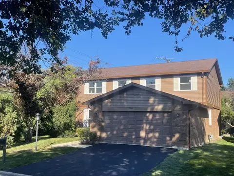 2566 Brian Dr, Northbrook, IL 60062 photo 2