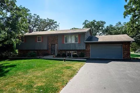 6614 Ohare Dr, Stillman Valley, IL 61084