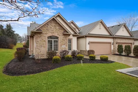 19 Laughry Ln, Palos Park, IL 60464