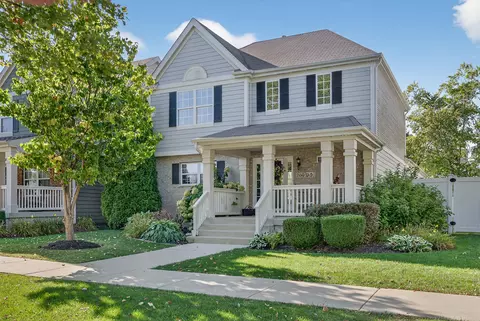 Exterior - 260 Longview Dr, Elgin, IL 60123 photo 2 of 7
