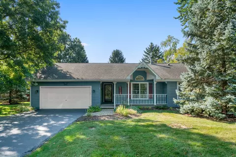 644 Karen Dr, Lake Holiday, IL 60552