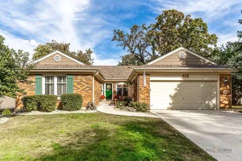 412 Hilltop Ct, Schaumburg, IL 60193