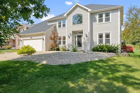 1611 Frost Ln, Naperville, IL 60564