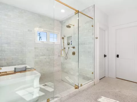 Bath - Undisclosed, Plainfield, IL 60585 photo 2 of 7