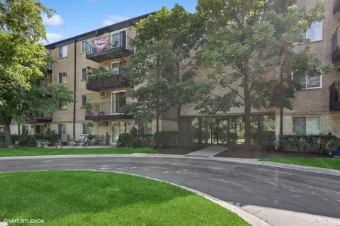 1215 N Waterman Ave #3L, Arlington Heights, IL 60004