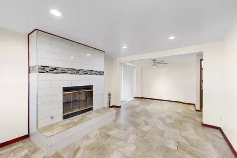 Living - 923 Capistrano Ter, Bartlett, IL 60103 photo 4 of 6